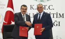 Bakan Çavuşoğlu TC Milli Eğitim Bakanı Tekin ile görüştü... İşbirliği protokolü imzalandı