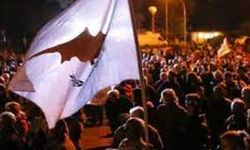 Omorfo (Güzelyurt) kökenli Rumlardan anti-işgal yürüyüşü