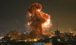 İsrail'in Gazze'ye Gece Boyunca Düzenlediği Saldırılarda 60'tan Fazla Filistinli Öldü