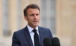 Macron, Filistin'e Yapılan Yardımların Askıya Alınmasından Yana Olmadığını Belirtti