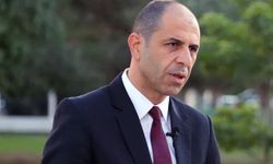 Özersay: "(Havalimanındaki güvenlik personeli sayısı) Arıklı ya bilmiyor ya da gizliyor”