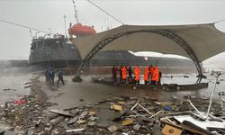Zonguldak'ta Fırtına Gemiyi İkiye Böldü