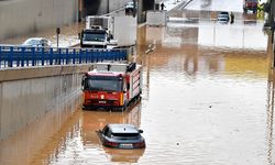 Beyrut'ta Sağanak Yağış Taşkınlara Yol Açtı
