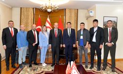 Cumhurbaşkanı Tatar, KKTC Üniversitelerden Mezun Kırgız Vatandaşlarla Bir Araya Geldi