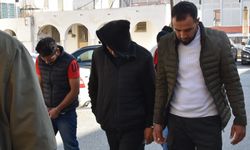 Ercan'da yolcuların valizlerinden eşya ve para çaldığı tespit edilen 3 görevliye ek tutukluluk!