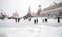 Moskova'da Son Yılların Aralık Ayının En Yoğun Kar Yağışı Görüldü