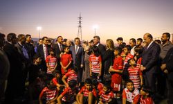 Başbakan Üstel, Maraş Futbol Sahasını Ziyaret Etti