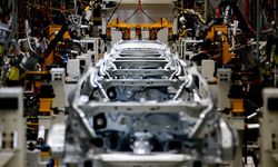 Texas’taki Tesla Fabrikasında "Arızalı" Robot Mühendise Saldırdı, Diğer Çalışanlar "Acil Durdurma" Tuşuna Bastı