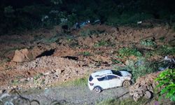 Kolombiya'daki Otoyolda Toprak Kayması Sonucu Ölenlerin Sayısı 39'a Yükseldi