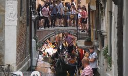 Venedik’te 25 Kişinin Üzerindeki Turist Gruplarına Yasak Geldi