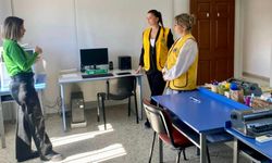 Mağusa Tavelin Lions’dan Görmezler Derneği’ne eğitim malzemesi