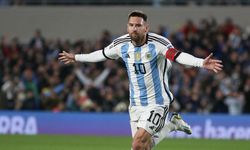 Messi'nin Barcelona'daki İlk Sözleşmesinin İmzalandığı Peçete Açık Artırmayla Satılacak