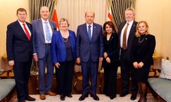 Cumhurbaşkanı Ersin Tatar, İngiliz parlamenterleri kabul etti