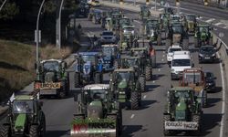 İspanya'da eylemlerine devam eden çiftçiler protestolarını Madrid'e taşımaya hazırlanıyor