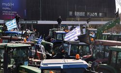 Yunanistan'da çiftçiler, yol kapatma eylemlerine devam ediyor