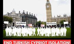 İngiltere'deki Kıbrıslı Türkler bugün İngiliz Parlamentosu önünde ambargolara karşı protesto düzenleyecek