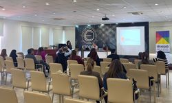 Kuir Kıbrıs, KTÖS Ve KTOEÖSİş Birliğiyle "okul Yöneticilerine Yönelik Kapsayıcı Okul Eğitimi" Etkinliği Yaptı