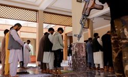 Afganistan'da Bir Camide Düzenlenen Saldırıda 6 Kişi Hayatını Kaybetti
