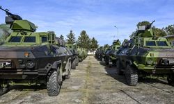 Fransa, Ukrayna'ya "Yüzlerce" İkinci El Zırhlı Araç Gönderecek