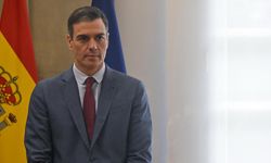 İspanya Başbakanı Pedro Sanchez Görevinde Kalma Kararı Aldı