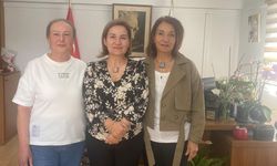 Kıbrıs Kağıt Sanatçıları Derneği’nin Eş Başkanı Tatar Ve Dernek Üyesi Samioğlu, Kültür Dairesi Müdürü Şirin Zaferyıldızı’nı Ziyaret Etti