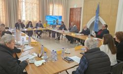 Ara Bölgede Toplantı:“Çözülmemiş Kıbrıs sorunu Kıbrıslıların çıkarına aykırı çalışan bir kum saati”