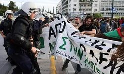 Atina'da Filistin'e Destek Eyleminde Polis Göstericilere Biber Gazıyla Müdahale Etti