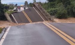 Brezilya'daki Selde Bir Köprü Çöktü