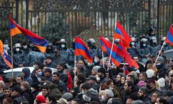 Ermenistan'da Paşinyan Yönetimi Karşıtı Eylemler Sürüyor