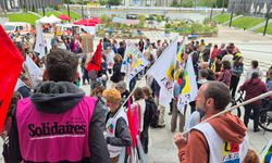 Fransa'da Öğretmenler Hükümetin Eğitim Reformunu Protesto Etti