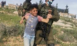 İsrail'in 7 Ekim'den Beri Batı Şeria'da Gözaltına Aldığı Filistinli Sayısı 8 Bin 815'e Çıktı