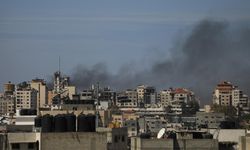 İsrail'in Gazze'ye Gece Boyunca Düzenlediği Saldırılarda En Az 7 Filistinli Öldü