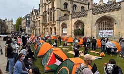 Oxford Ve Cambridge Üniversitelerinin Öğrencileri De Filistin'e Destek Gösterilerine Katıldı