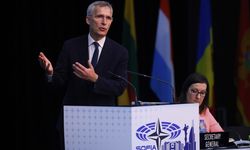 Stoltenberg: "Ukrayna'ya Yardım İçin Daha Büyük Bir Rol Üzerinde Anlaşmayı Öneriyoruz"
