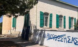 Vakıflar İdaresi, Arnavut Cami’ye Yapılan Saldırıyı Kınadı
