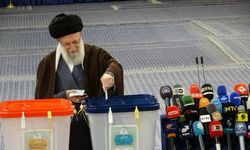 Oyunu Kullanan İran Lideri Hamaney, Halkı Sandığa Çağırdı