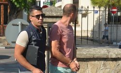 Girne'de sarhoş şekilde bıçak sallayan zanlı mahkemeye çıkarıldı