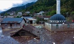 Bosna Hersek'te Can Kayıplarının Olduğu Sel Felaketinin Ardından Yaralar Sarılıyor