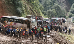 Nepal'deki Sel Ve Toprak Kaymalarında Ölenlerin Sayısı 217'ye Çıktı