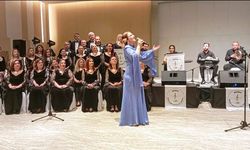 Bahar Esintileri Sanat Derneği Korosu, Dubai'de konser verdi