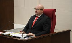 Küçük: “Bu ülkeyi birlikte inşa edebiliriz”