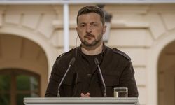 Zelenskiy: "Ben perşembe günü Türkiye'de Putin'i bekleyeceğim"