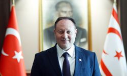 Öztürkler: "Hemşirelerin çalışma koşullarının iyileştirilmesi için atılacak her adımı destekliyorum"