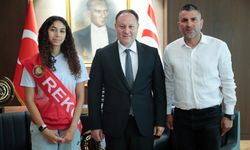 Öztürkler: “Gençlerimiz haksız izolasyonlara rağmen başarılarıyla örnek oluyor”