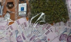 İskele'de araçlarında uy*şturucu ve 28 bin 155 TL nakit para bulunan dört kişi tutuklandı