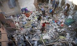 İsrail'in Gazze'ye sabah düzenlediği saldırılarda 33'ü çocuk, kadın ve yaşlı en az 50 Filistinli öldü
