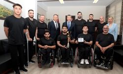 Üstel, Vakıflar Tekerlekli Sandalye Basketbol takımı heyetini kabul etti
