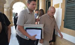 Resmi evrak sahteleme suçundan tutuklanan zanlı mahkemeye çıkarıldı