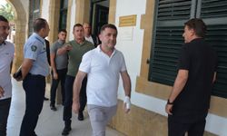 Korsan Taksiciyi darp eden zanlılar mahkemeye çıkarıldı
