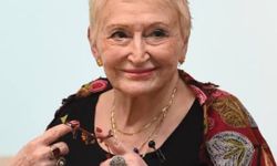 Yazar Pınar Kür hayatını kaybetti